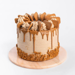 arapina biscoff craze cake